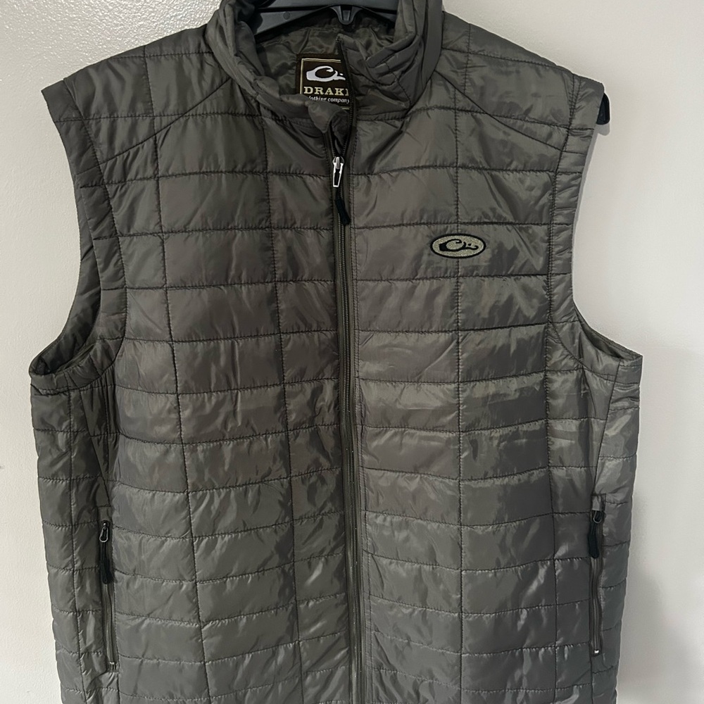 Drake Men's Gray Quilted Vest new without tags